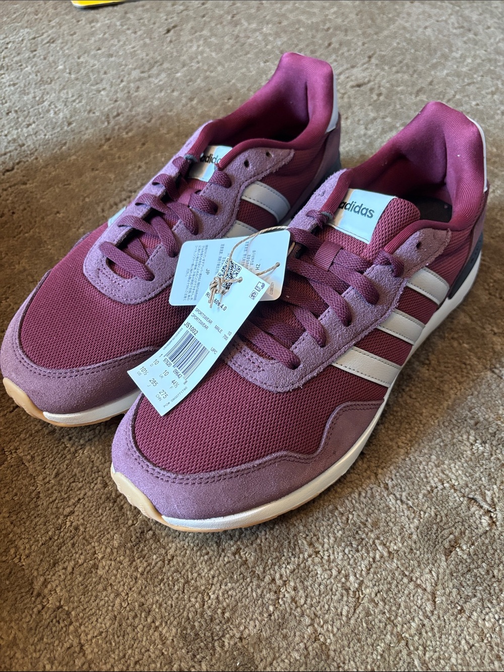 NWT Men’s 10.5 Adidas Run 60s 4.0 Maroon and Silver Sneakers